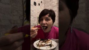 А мы по тортикам все