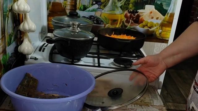 Запеченный карп на луковой подушке смотреть онлайн