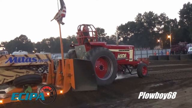 ECIPA 9,500lb Hot Farm Tractors in Osage, IA August 3, 2016 смотреть онлайн