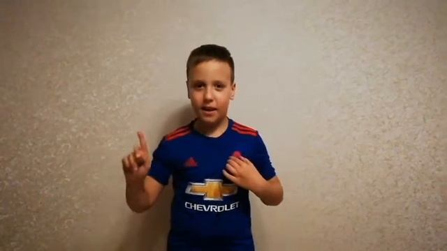 #футбольнаяформа
#футбольныйсувенир
#barselona
Обзор футбольных форм и сувенирного набора Барсы