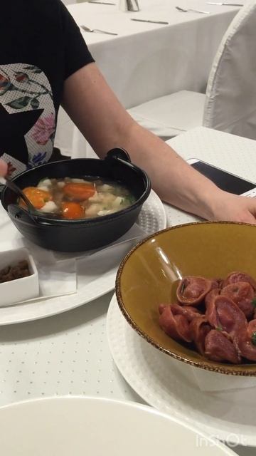 Пельмени с Камчатским крабом и уха! смотреть онлайн