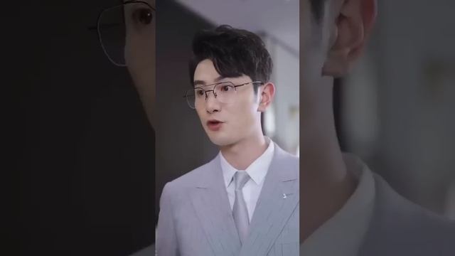一口氣看完！被下藥的灰姑娘意外邂逅霸道總裁，怎料她激情一夜後帶球就跑，5年後總裁再次見到帶著女兒的她，急的直接把她綁回家寵入骨！【萌寶駕到：我的媽咪是大佬】全集 #短剧 #爱情 #情感 #甜宠 #愛