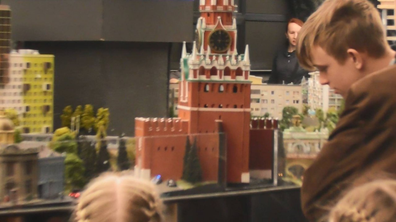 экскурсии в Санкт Петербурге, Гранд Макет, Кремль и макет аэропорта с самолетами