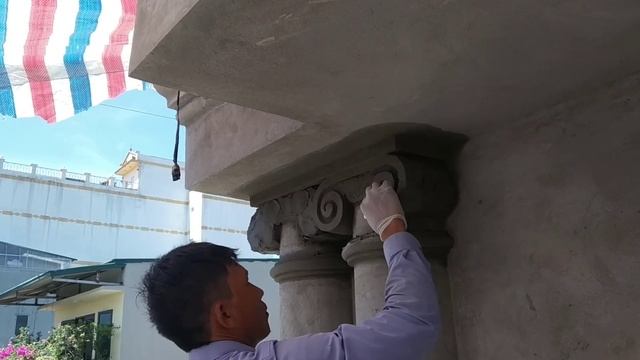 Decorate round columns with construction cement materials - Craft creative design