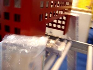 Упаковка доски в стретч пленку на автоматической машине AREA Ring 40