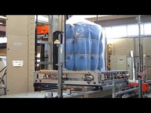 Упаковка пластиковой тары на термоусадочной автоматической машине AT53