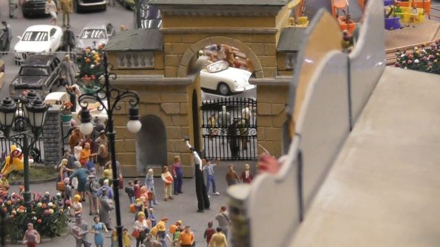 экскурсии в Санкт Петербурге, Гранд Макет, улицы с фигурками людей