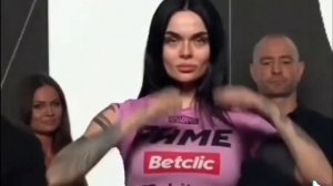 Камила Смогулецкая