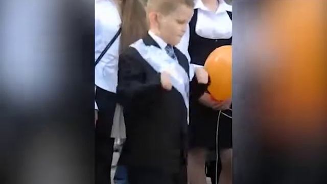 Весела п'ятниця: Коли чуєш улюблену пісню