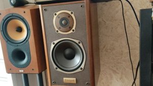 Onkyo 500 ll Liverpool ~ Bowers Wilkins 805 Nautilus (battle)