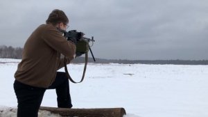 Стрельба из пулемёта ПКМ стоя. Shooting the PKM machine gun