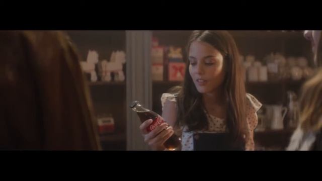 Coca-Cola: Поделись новогодним волшебством (2016) смотреть онлайн