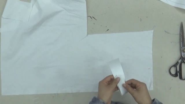 221204308-2)dolman sleeve blouse/cutting,돌먼소매블라우스/재단 смотреть онлайн