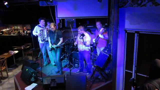 Askатели приключений to borrow смотреть онлайн