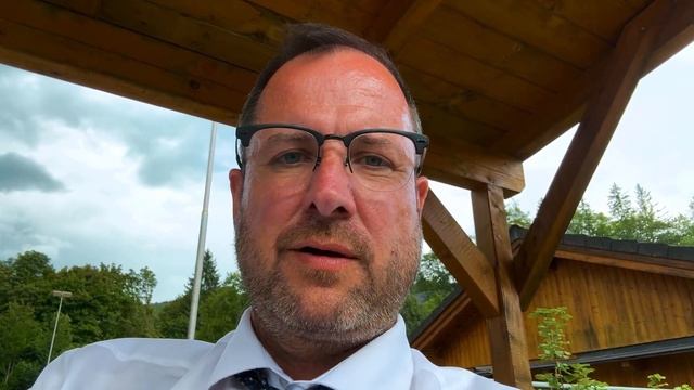 Drehen die in Paris völlig durch? смотреть онлайн