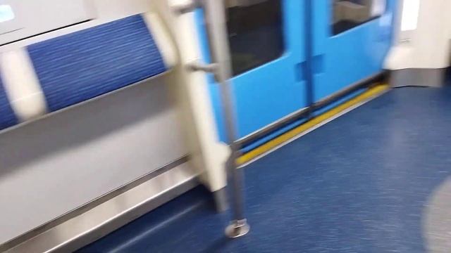 поездка на поезде "Москва" смотреть онлайн