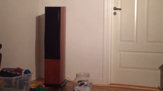 Dali Euphonia MS 4 playing смотреть онлайн