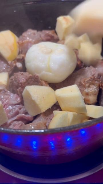 Мясо с айвой . #анталия #мясо #тушеноемясо #ужин