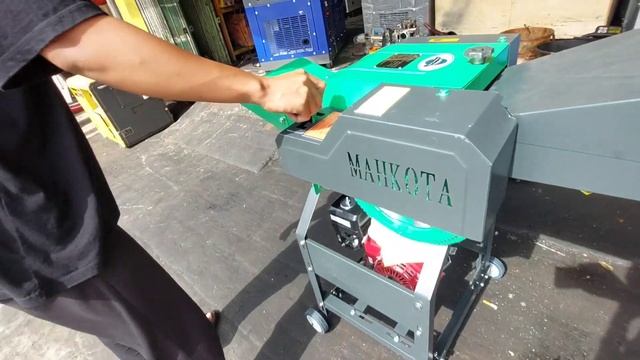 MESIN COPER RUMPUT#CEPAT EFISIEN HASIL MEMUASKAN MAHKOTA MCC-4200 смотреть онлайн