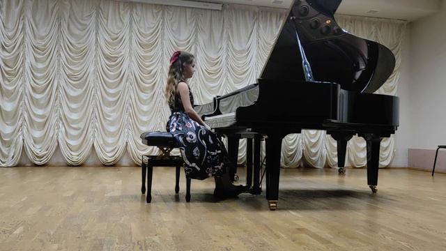 Маенкова Мирослава. И. С. Бах. Двухголосная инвенция a moll. Ю. Полунин. Скерцо.