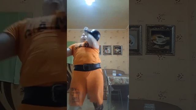 Николай Курганский, отработка техники швунга гири 44 кг. - 31 раз, левая рука смотреть онлайн