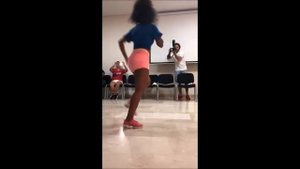 Lisandra García SALSA CUBANA pasos libres de ESTILO FEMENINO