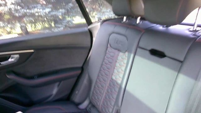 2022 RSQ8 2022 Audi RS Q8 - Interior Tour смотреть онлайн