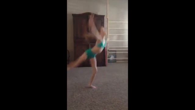 Sami McGowan Improv - "Mercury" by Sleeping At Last смотреть онлайн