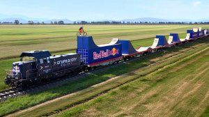 Первое В Мире Сальто На Велосипеде На Движущемся Поезде (Ред Булл | Red Bull)