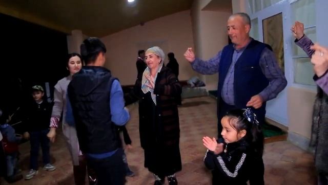 Зодрӯз деҳаи Оҳалик Хонадони Азамат ака ва Румия ойти. Барои муроҷиат +998915470507 смотреть онлайн