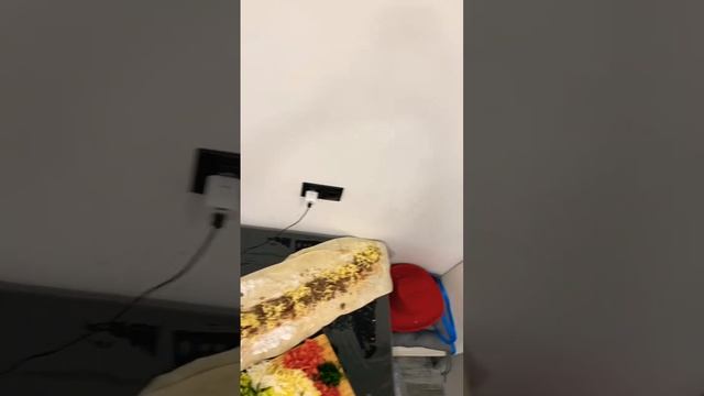 Гиганская 1,5 метровая шаурма 2 часть.Шаурма 5XL смотреть онлайн