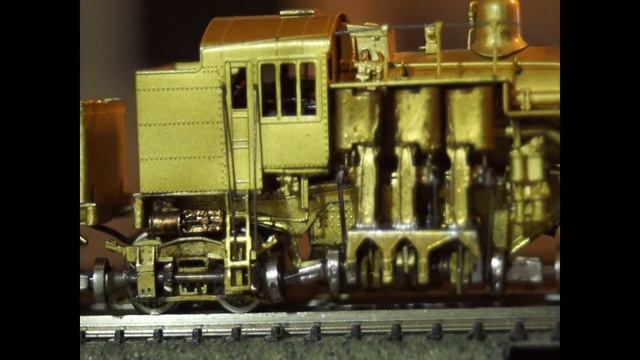 WM brass Shay N scale perfected. This one can creep tie to tie. смотреть онлайн