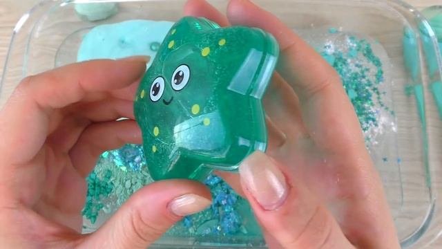 MINT SLIME Mixing Makeup And Glitter Into Clear Slime Satisfying Slime Videos