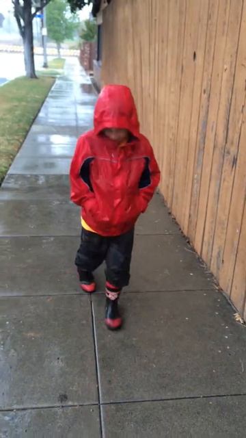 RIco walking in the rain 2015 смотреть онлайн