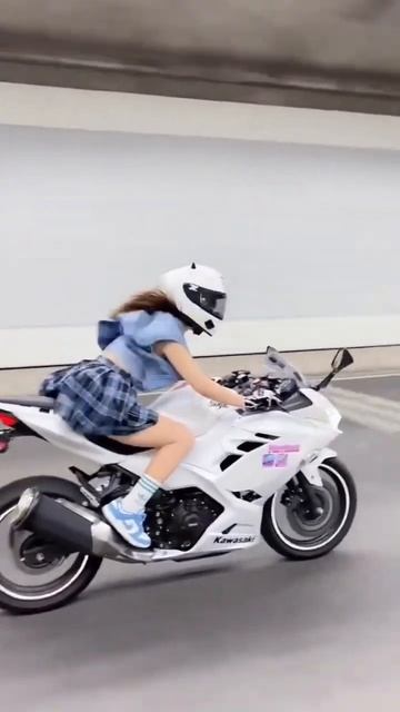 #bike #bikelover #bikergirl #youtubeshorts #youtube #trendingshorts #travel
