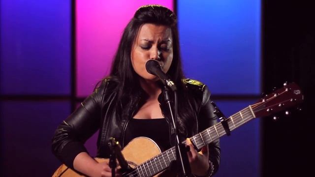 Myx TV Press Play Live: Melissa Polinar "This Road"