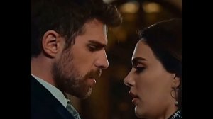 Тюркан поцеловала Сомера😍❤️