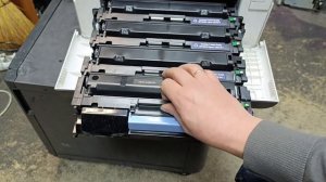 Canon lbp 611Cn как заменить картридж
