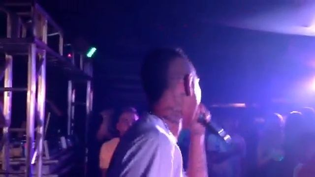 MC Chaverinho - Ao Vivo no Barracuda 24-01-13 ( Dj Avaia ) Part 1 38*48672 смотреть онлайн