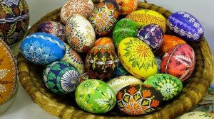 «Традиции Пасхи: крашеные яйца»