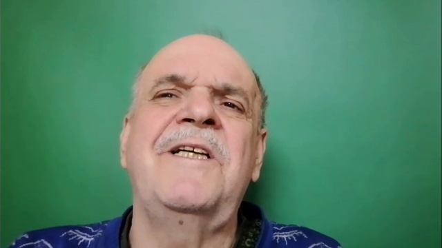 Старушка раскручивает личный бизнес