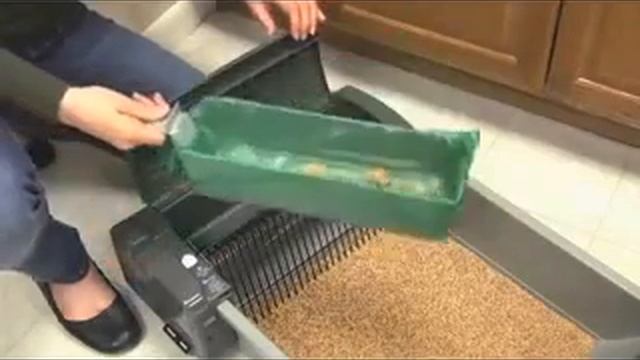 SMARTSCOOP Self Scooping Litter Box смотреть онлайн