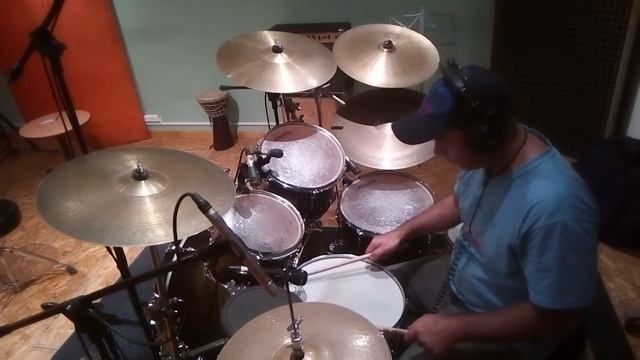 Grabando Bateria en Estudio Onirico Records смотреть онлайн
