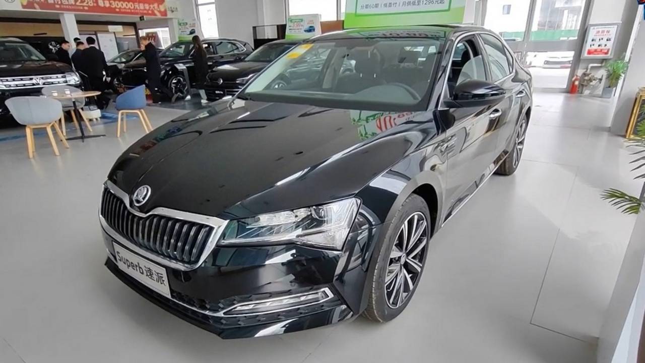 Skoda Superb 1.4 - привезем из Китая