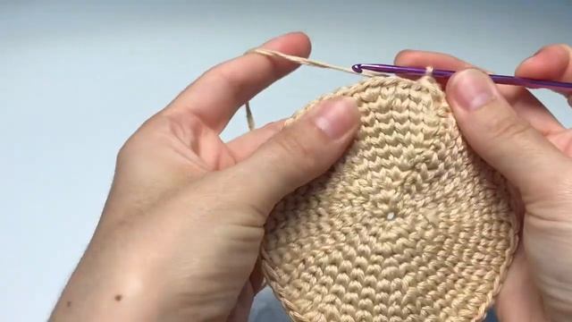 Crochet Macaroon crossbody Bag using v-stitch | By Stella