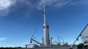 Корабль на ангаре