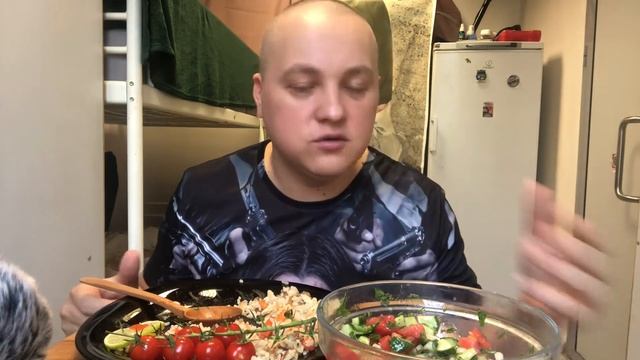 ПЛОВЕШНИК САМ НАВОРИЛ МУКБАНГ MUKBANG смотреть онлайн