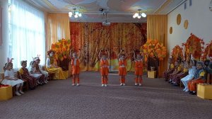 Танец Белочек средняя группа