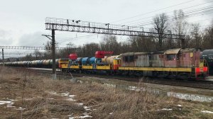 Тепловоз ЧМЭ3-2773 с хозяйственным поездом прибывает на станцию Окская, Нижегородская область