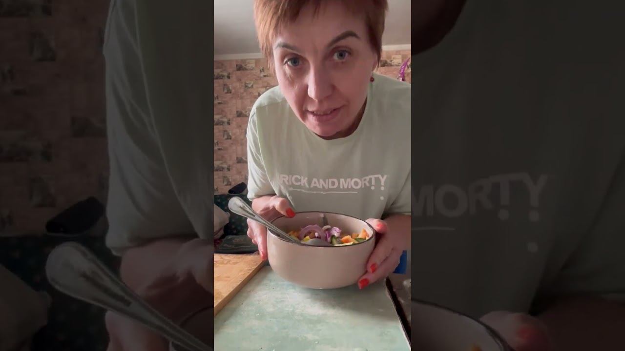 Обед себе тарелку собираю❤️ смотреть онлайн